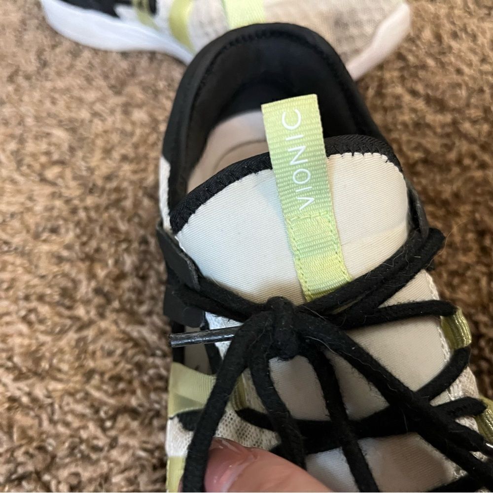 Vionic Adore Black/White Mesh - Picture 8 of 14